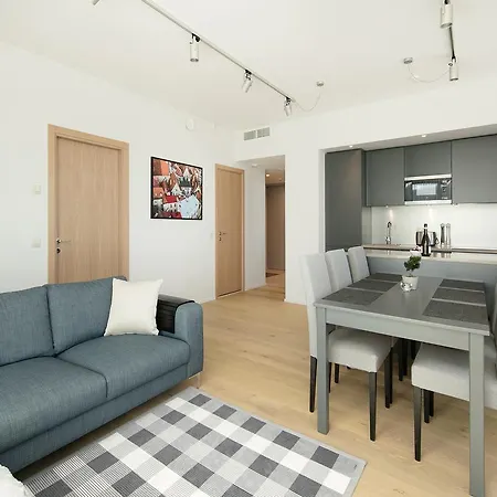 Poordi 1 With Rooftop Terrace Apartment